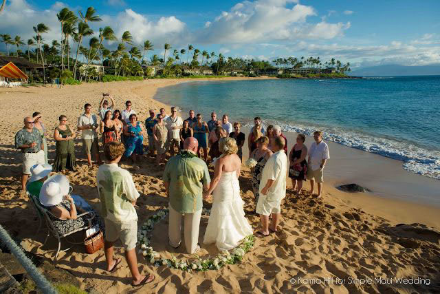  Napili Bay is among Maui’s favorite beachside wedding locations.  Image Source 